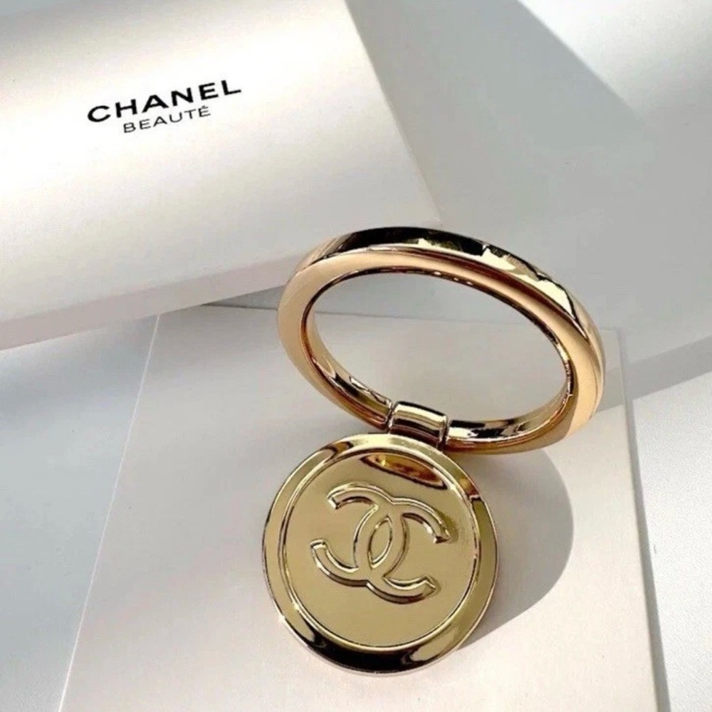 CHANEL Beauty Finger Phone Ring. NEW IN BOX